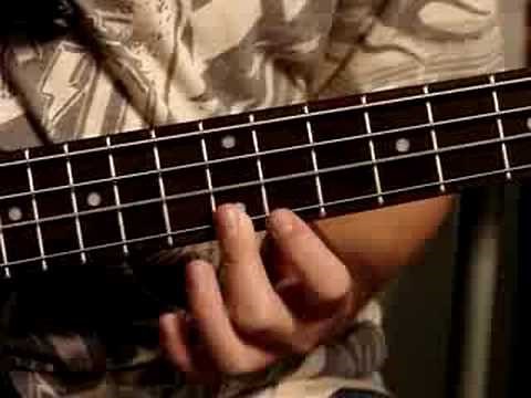 how to play sweet child o mine intro on bass