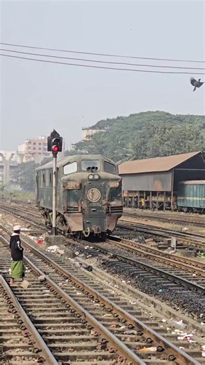Very oldest Locomotive of Bangladesh railway. #shuntingyard #whylossbdrail #trainvlog #RailwayExploration ... #RailwayAdventures