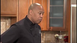 Chef Jeff's favorite person to cook for is Oprah Winfrey. The Flip My Food star answered 19 rapid-fire questions in record time! He was in-studio today cooking up some Hot Sausage Macaroni and Cheese. RECIPE: http://bit.ly/1Q3dKmA | FOX19