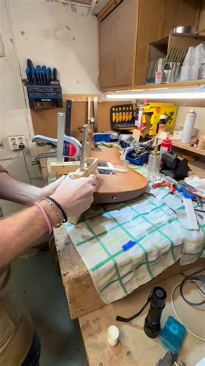 Fixing the cracked Fender Accoustasonic with a cracked top, part 2. The crack is glued closed and level. Next step is to add reinforcement cleats. I make them from spruce with the grain arranged across the crack. Same type of ingenuity as when glueing the crack shut is needed to get pressure on the patches. #fender #accoustasonic #crackrepair #electricguitar #luthier #guitarbuilder #guitar #handmadeguitars #handcrafted #guitarbuild #acoustic | Peter Naglitsch Luthier | Facebook