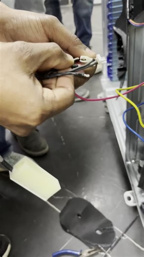 The DE Engineers on Instagram: "Inverter AC PCB U V W Output Supply Testing #inverter #ac #pcb # supply #testing #technical #usedphones"