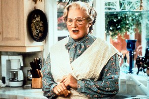 ‘Mrs Doubftfire’: You’ll Be Relieved These Dark Deleted Scenes Didn’t Make The Final Cut