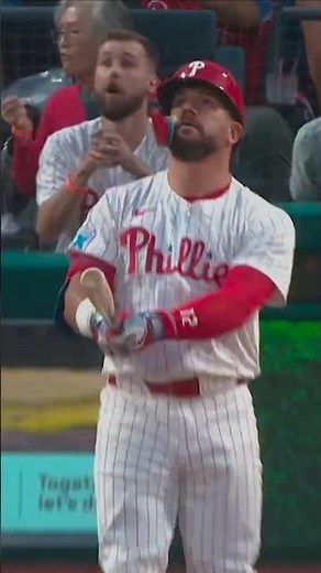 Kyle Schwarber Hits a Grand Slam vs Angels!