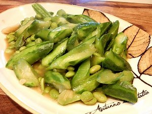 S1Ep74-Stir Fry Chinese Okra/Loofah Squash with Soy Beans 毛豆絲瓜