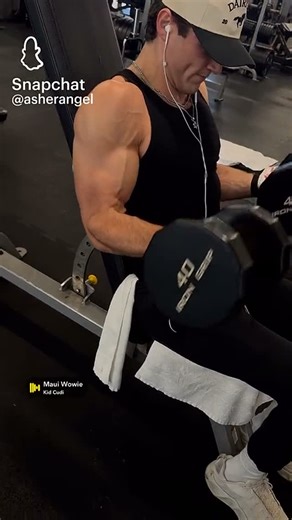 Asher Angel Media on Instagram: "📱| Asher Angel via his Snapchat - - - Tags 🏷: #asherangel #asherangeledit #asherangeledits ashersangels andimack shazam billybatson"