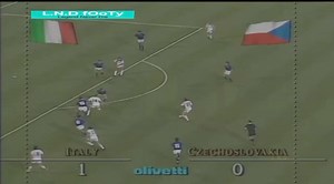 Accadde Oggi, 19 giugno 1990 Italia - Cecoslovacchia 2-0 (9’ Schillaci, 78’ R. Baggio), partita dei gironi dei Mondiali di Italia ‘90 giocata a Roma ITALIA: Zenga; Bergomi, Ferri, Baresi, Maldini; Donadoni (51’ L. De Agostini), De Napoli (66’ Vierchowod), Berti, Giannini; R. Baggio, Schillaci. All. Azeglio Vicini CECOSLOVACCHIA: Stejskal; Kinier, Weiss (61’ Griga), Kadlec; Hasek, Nemecek (6’ Bielik), Moravcik, Chovanec, Bilek; Knoflicek, Skuhravy. All. Jozef Venglos #robertobaggio #baggio #itali