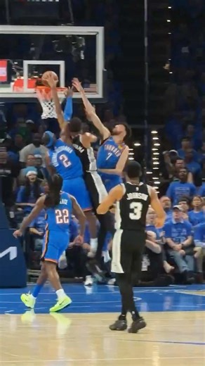 Wemby DUNKS ON Shai and CHET at the SAME TIME Spurs vs Thunder #shorts #nba #spurs #okc #thunder