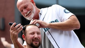 Cal Raleigh gets a trim as Mariners celebrate 30th anniversary of 'Buhner Buzz Cut' night