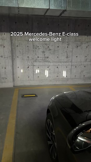 MAFIA on Instagram: "Audi Digital Matrix LED vs Mercedes-Benz Digital Light: Which Lighting Technology is better ? 🤔🔥 #mercedes #mercedesbenz #mercedeseclass #digitallight #e300"