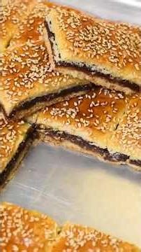 من غير بيض ولا حليب وفي صينية واحدة بحشوة التمر