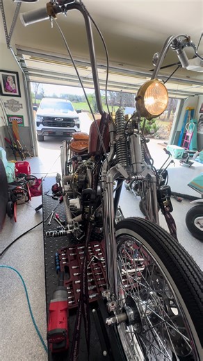 Exploring the Harley Davidson Shovelhead Chopper