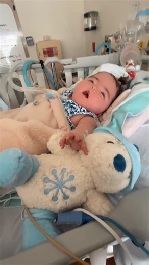 Pepper Smith Pyle on Instagram: "Just watch: This was well after her little big event today, and she was moving. Moving her head, and even lifted her head up in the beginning of the video. Then her little wave :) and she shakes, that’s normal for her. But this was huge after what I just witnessed an hour before this video: she is a fighter!!!! #EdithStrong #TeamEdith #Milagro"