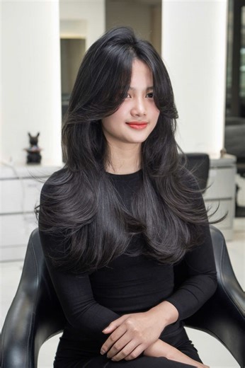 Cách Uốn Tóc Mái Bay Sang Chảnh Tại Charm Hair Studio