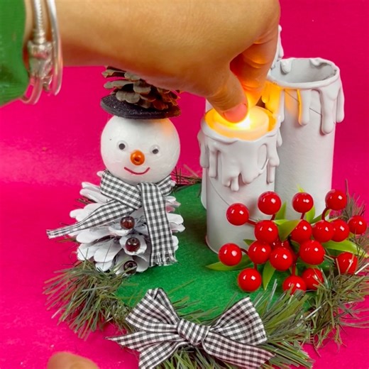 A great Christmas DIY idea from pine cones#Christmas | Very smart