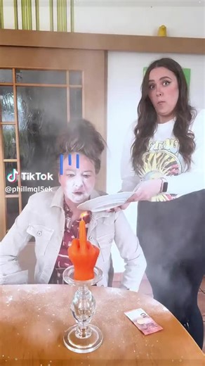 Videoclipuri postate de Elena Anghel (@elena.anghel75) cu nhạc nền - Kaka Funny Two