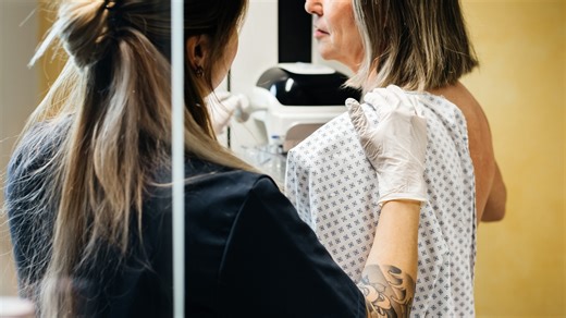 Breast cancer deaths fall in US while women in poorer countries face rising risks, report finds