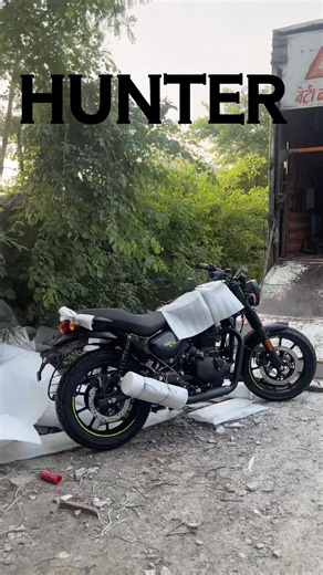 HUNTER 350 Graphite Grey // Royal Enfield // Matt Black #royalenfield #automobile #hunter350