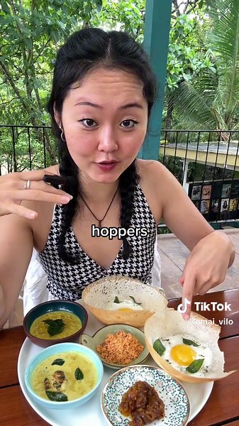 Sri Lankan Egg Hoppers at Dots | Food Buffet Experience