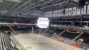 Encore un petit concours, juste pour vous autres mes chanceux lol Caméra de nuit en collaboration avec Qualisigne signalisation Offre quatre billets pour le prochain match si vous trouvez le bon nombre de cannes de Noël Dans mon bac aller dans la section commentaire pour voir la photo Vous avez des photos ou des videos ? Faites-nous les parvenir à CAMERA DE NUIT votre page de faits divers en Outaouais info@cameradenuit.ca | Camera de nuit