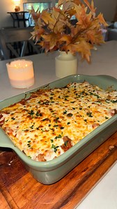 537K views · 170K reactions | The viral baked spaghetti! Comment RECIPE if you want me to message you the written recipe. Payton keeps saying “good job at work dad” and it’s so cute 殺 #bakedspaghetti #viraldinner #dinner #recipe #easyrecipe #easydinneridea | Brooke AKA Meals and Munchies | Facebook