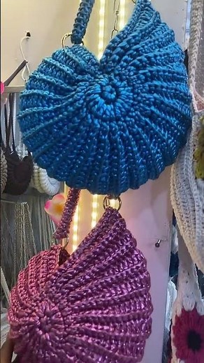 “Would You Wear This Crochet Fossil Bag?” | Crochet shell bag #Crochetbag #shellbag