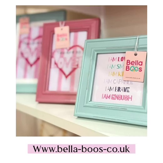 🎀 Looking for that special gift? Our range is growing and we’re loving it💕 #giftidea #jewllery #earrings #necklace #photoframes