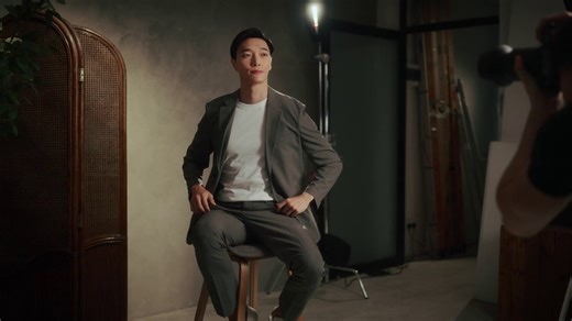 Join us in our new campaign featuring celebrity chef Lennard Yeong as he shares his journey of balancing life and ensuring his loved ones are cared for. Busy lives can lead to missed conversations about health and protection, but your coverage shouldn’t take a backseat. Our app makes it easy to review your insurance needs on-the-go, while our personal financial consultants are ready to help you secure your family’s future. T&Cs apply. This advertisement has not been reviewed by The Monetary Auth