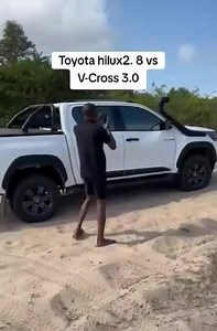355K views · 7.9K reactions | Toyota Hilux RAIDER 2.8 VS isuzu v-cross 3.0 #tosseltoyota #4x4oficial #toyotatribe #4x4tyres #4x4trucks #nogwajaa #4x4nz | Petrol headz | Facebook