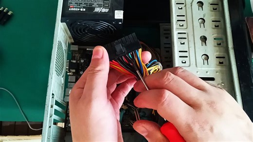 电脑店不会告诉你的维修方法，电脑问题自己动手搞定