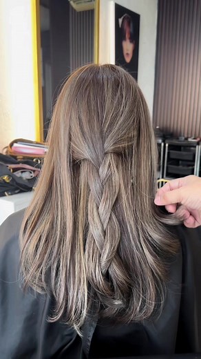 Milk Tea Blonde Hair Color with Micro Highlights