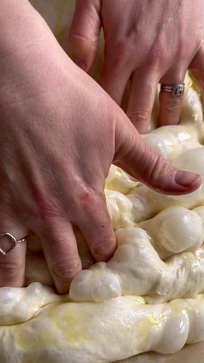 Easy Same-Day Focaccia…an adaptation of my viral Overnight Focaccia recipe for those if you who need bread STAT! Full written recipe with precise instructions linked in bio - you’ll find it along with all my other written recipes on Whisk. If you just want the basics, here you go 👇🏻 Measurements: 500g white bread flour (12% protein content or higher) 420ml warm water 15ml (1 Tablespoon) extra virgin olive oil 6g (1.5 teaspoons) instant yeast 5g (1 teaspoon) honey, or sugar or agave syrup 10g (