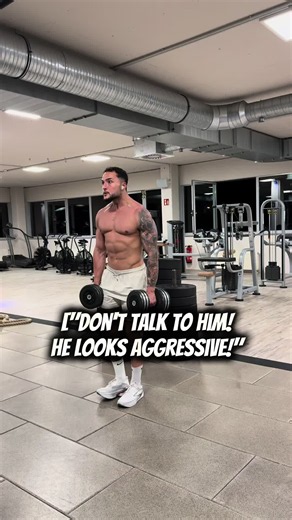 Dont judge Book by its Cover #laugh #true #meme #calisthenics #train