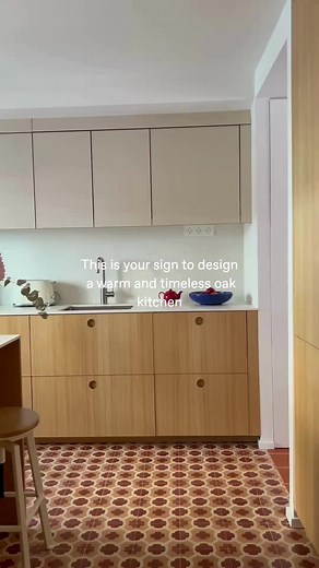 Timeless Kitchen Design in WOOD Oak