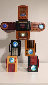 Nam June Paik expanded the language and materials of art making and was part of Fluxus, an international avant-guarde art movement. “Bakelite Robot” 2002 is a signature work that transforms video into a sculptural medium. Fun, huh? #MuseumWeek2019 #PlayMW | Memorial Art Gallery of the University of Rochester | Facebook