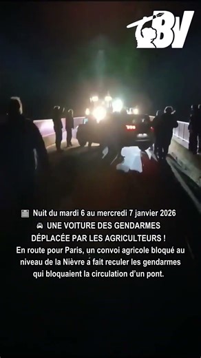 🚜 🇫🇷 A police car moved by farmers 🚔 🟡⚫ 06-07.01.2026 | MonCarnivore 🥩