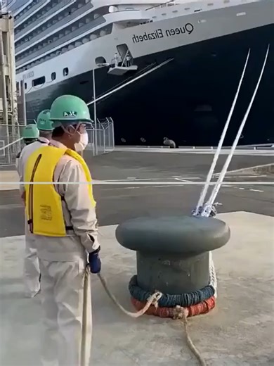 Video của ideas_fox (@ideas_fox) với bản nhạc Rest Stop - Full Tank Fridays