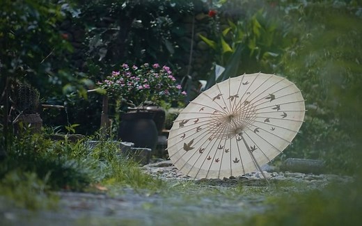 【油纸伞大师】中华非遗绝技油纸伞，结构精巧又复杂，来看看它的制作过程吧！