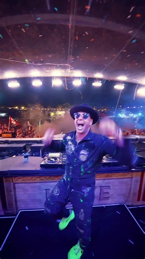 Tomorrowland Eletrônica: Timmy Trumpet Incrível Show de Trompete