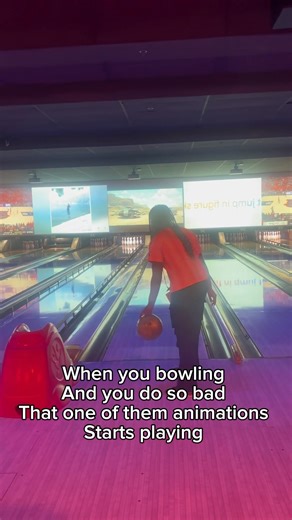 When ur so bad at Roblox bowling! #roblox #anagames #anaeby #bowling #fyproblox