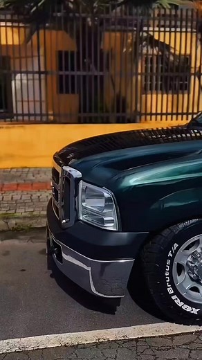 Exploração Off-Road com a Potente Ford F250 Turbo Diesel