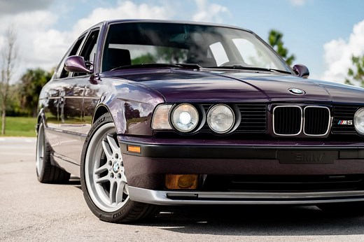1993 BMW M5 Is Today's Temptation at Bring a Trailer