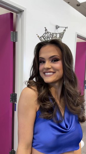 Dazzling Miss Colorado Stuns Pageant Audience