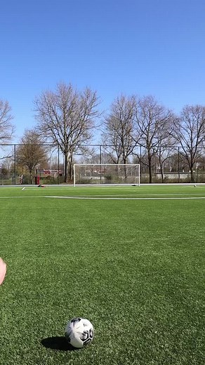 Soms heb je gewoon geen geluk 😤 #fyp #soccer #gerkicks #football #unlucky #practicemakesperfect