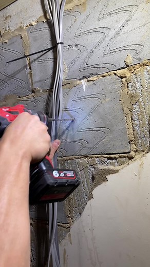 Innovative Cable Tie Technician Hack for Perfect Cable Management