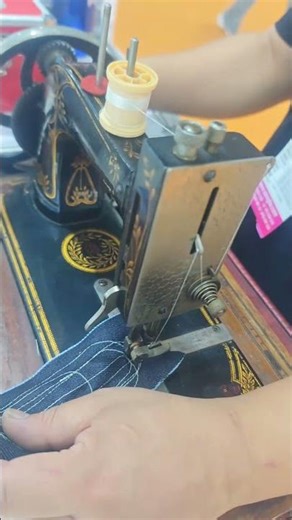 Antique sewing machine, hand-crank sewing #keepsake #collectable