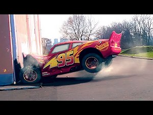 Disney Cars Lightning McQueen in Real Life Garage Cars Mcqueen and Road DRIFT