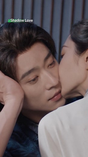 That kiss melted his heart completely! 🔥😘 这一吻，暖到他心都化了！🔥😘 #iqiyioriginal #iqiyi #shadowlove #cdrama #songyi #chenglei #与晋长安 #陆剧 #宋轶 #丞磊 | iQIYI Malaysia
