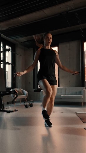 Decathlon Switzerland on Instagram: "Dein Home-Gym, dein Plan, keine Ausreden mehr! 🔥⁣ ⁣ Training war noch nie so unkompliziert. Mit der @freeletics App bekommst du einen individuellen Trainingsplan, der genau auf dein Equipment zu Hause und deinen Terminkalender zugeschnitten ist.⁣ ⁣ Das Beste: Beim Kauf deiner neuen Decathlon Elastik-Trainingsbänder schenken wir dir 3 Monate Freeletics gratis! 🎁⁣ ⁣ Alle Infos findest du über den Link in der Bio! 👇⁣ ⁣ 🏋️💪🏋️💪🏋️⁣ ⁣ Ta salle de sport à la