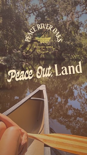 Family floats > traffic jams 🚗 ✌🏼 Canoeing down the Peace River = core memory unlocked. P.S. Guests can book their canoe rental on-site at Peace River Oaks - plan ahead and paddle happy! #PeaceRiverOaks #canoetrip #familytime | Peace River Oaks