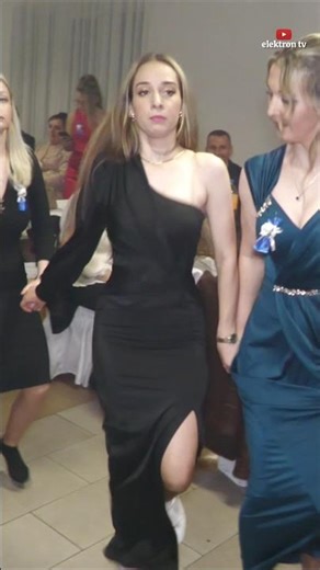 Bosnian girl Amajla stole the show 🔥💃#dance #kolo #balkan